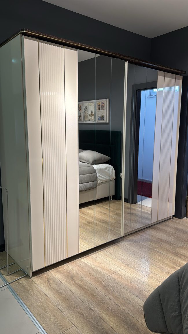 İstikbal Armoni Sürgülü Dolap (Teşhir)