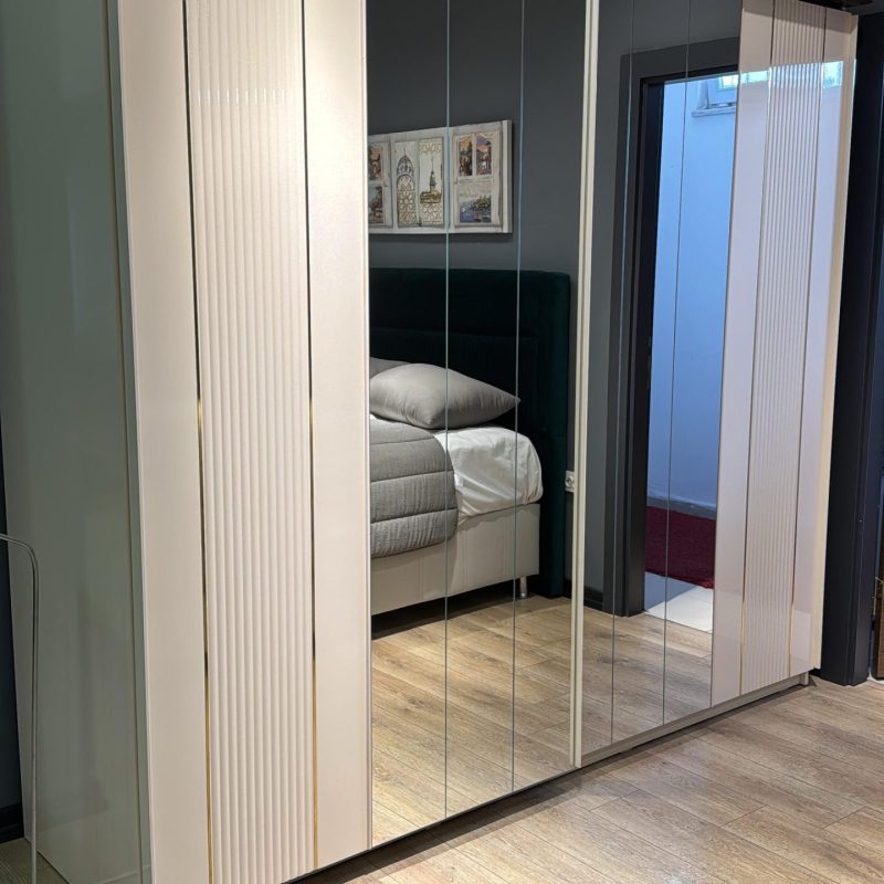 İstikbal Armoni Sürgülü Dolap (Teşhir)