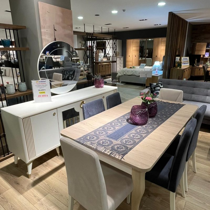 İstikbal Vels Konsol Ayna Sandalye ve Lorea Masa (Teşhir)